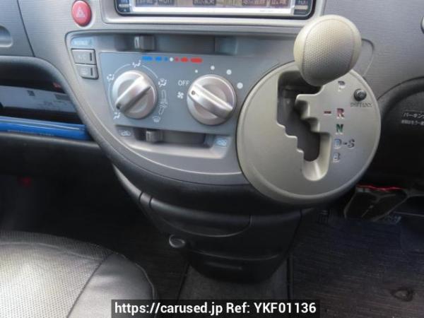 Used 2005 AT toyota sienta NCP81G Image[28]
