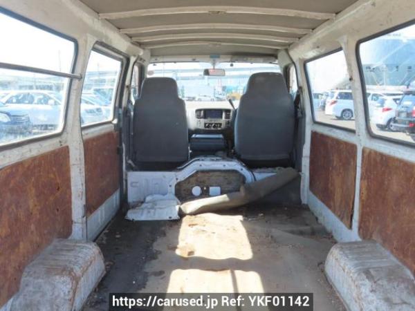 Used 2004 AT nissan caravan-van VPE25 Image[9]