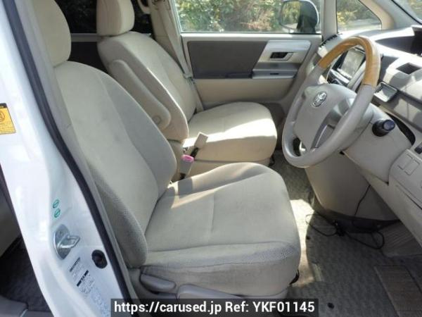 Used 2009 AT toyota noah ZRR75W Image[11]
