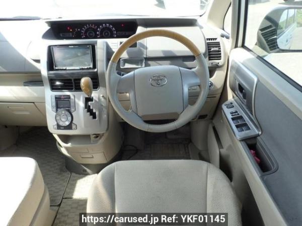 Used 2009 AT toyota noah ZRR75W Image[18]