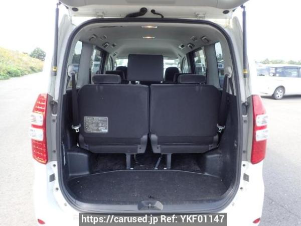 Used 2012 AT toyota noah ZRR70G Image[8]