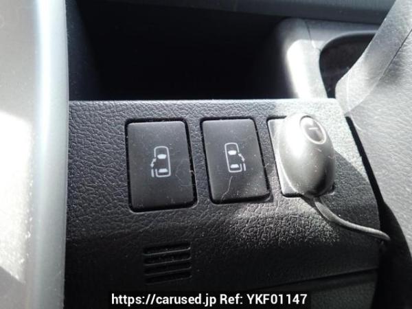 Used 2012 AT toyota noah ZRR70G Image[26]