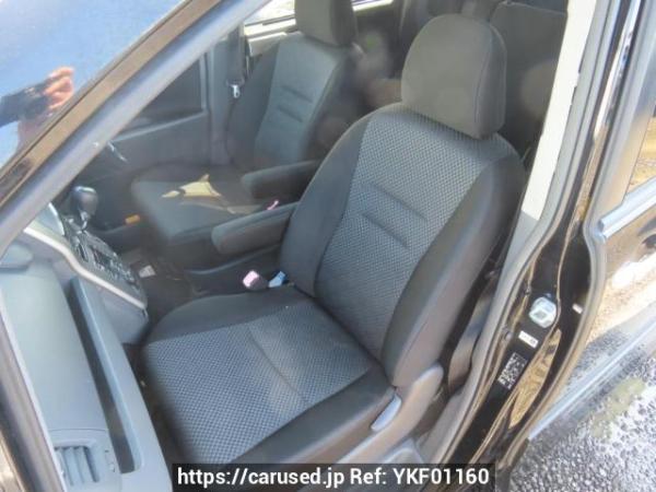 Used 2007 AT toyota noah ZRR70W Image[15]