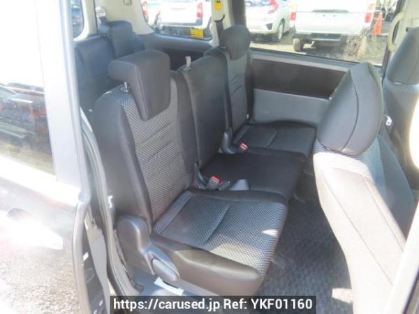 Used 2007 AT toyota noah ZRR70W Image[17]