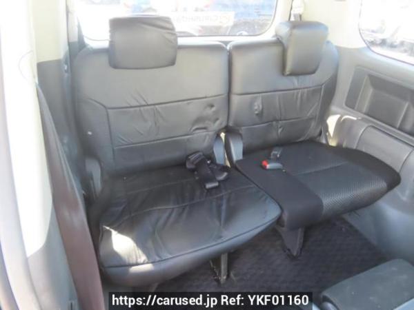 Used 2007 AT toyota noah ZRR70W Image[20]