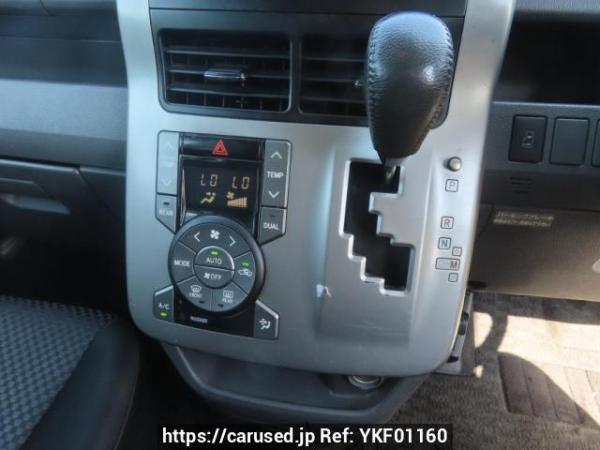 Used 2007 AT toyota noah ZRR70W Image[29]