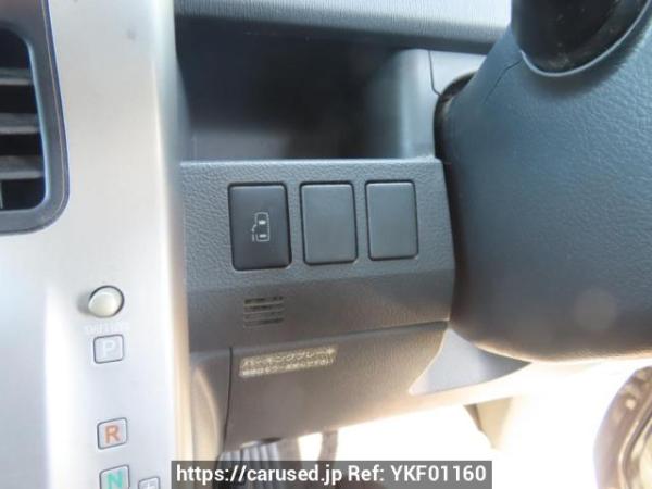 Used 2007 AT toyota noah ZRR70W Image[33]