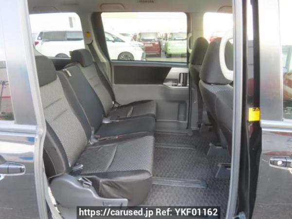 Used 2007 AT toyota noah ZRR70W Image[17]