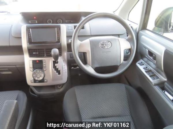 Used 2007 AT toyota noah ZRR70W Image[25]