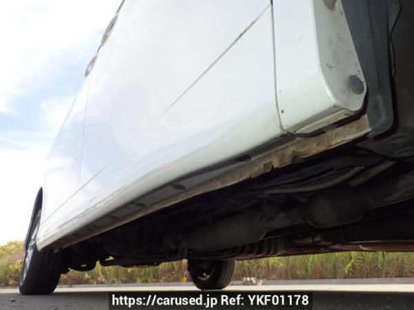 Used 2007 AT toyota noah ZRR75G Image[36]