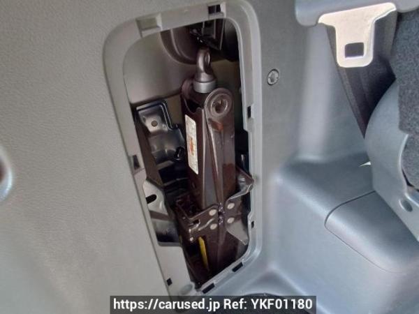 Used 2010 AT toyota noah ZRR75G Image[42]