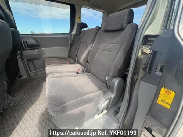 Used 2009 AT toyota noah ZRR70G Image[15]