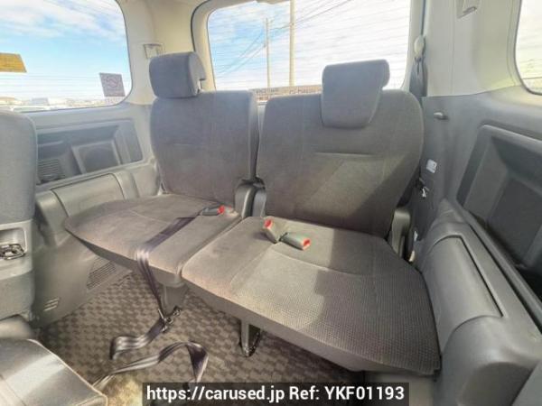 Used 2009 AT toyota noah ZRR70G Image[16]