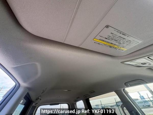 Used 2009 AT toyota noah ZRR70G Image[18]