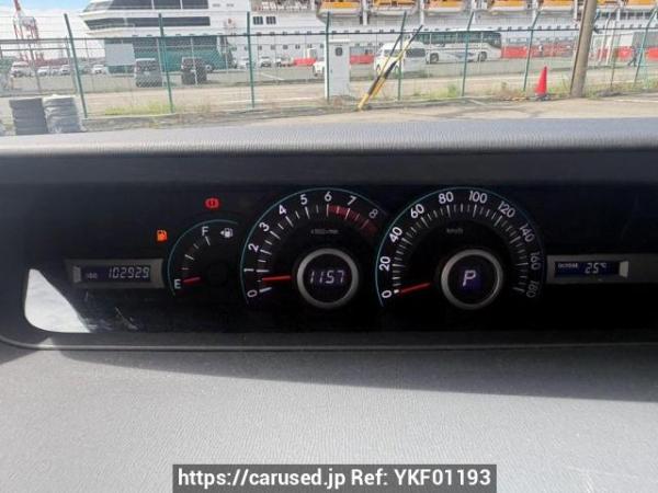 Used 2009 AT toyota noah ZRR70G Image[22]
