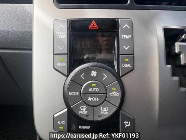 Used 2009 AT toyota noah ZRR70G Image[27]