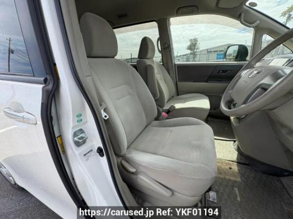Used 2009 AT toyota noah ZRR70G Image[12]