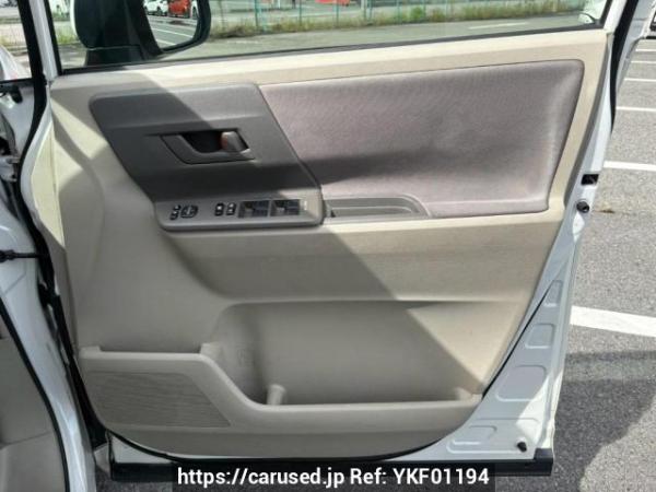 Used 2009 AT toyota noah ZRR70G Image[17]