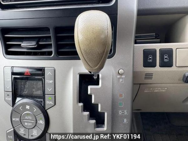Used 2009 AT toyota noah ZRR70G Image[28]