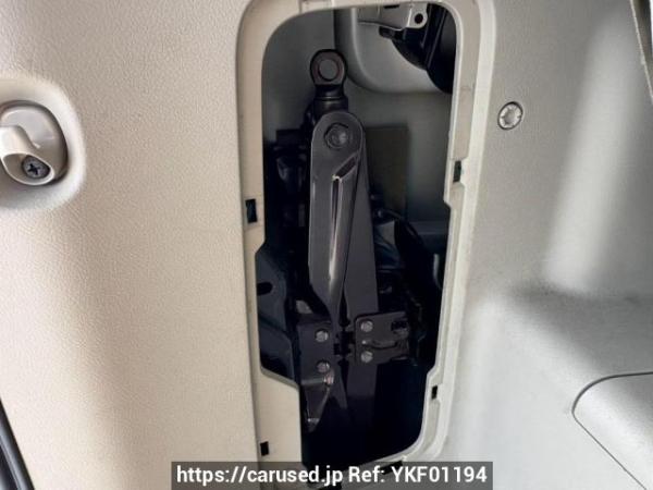 Used 2009 AT toyota noah ZRR70G Image[47]