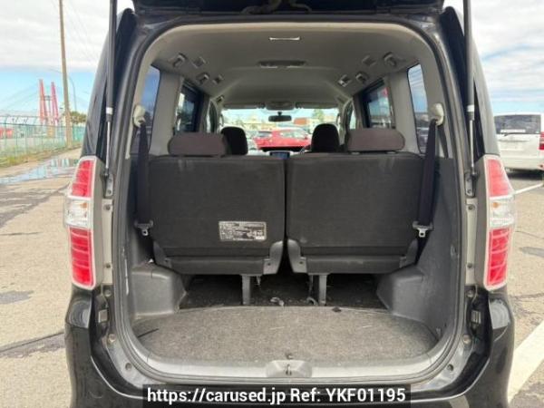 Used 2009 AT toyota noah ZRR70W Image[8]