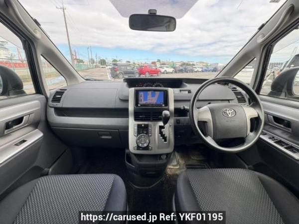 Used 2009 AT toyota noah ZRR70W Image[19]