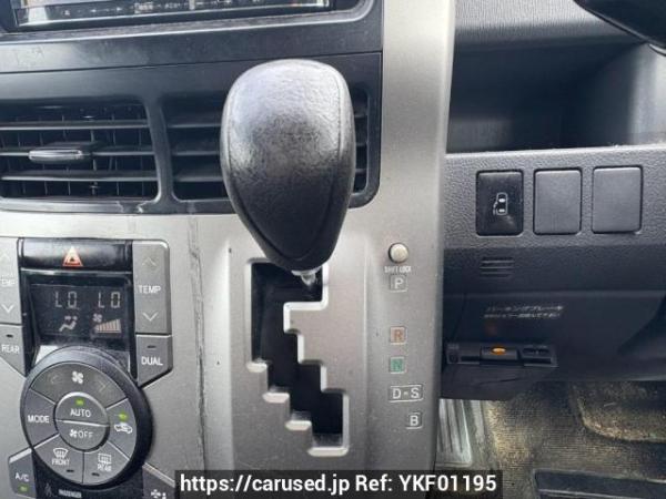 Used 2009 AT toyota noah ZRR70W Image[27]