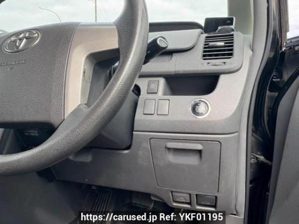 Used 2009 AT toyota noah ZRR70W Image[28]
