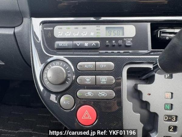 Used 2003 AT toyota wish ZNE10G Image[27]