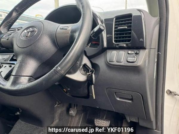Used 2003 AT toyota wish ZNE10G Image[29]