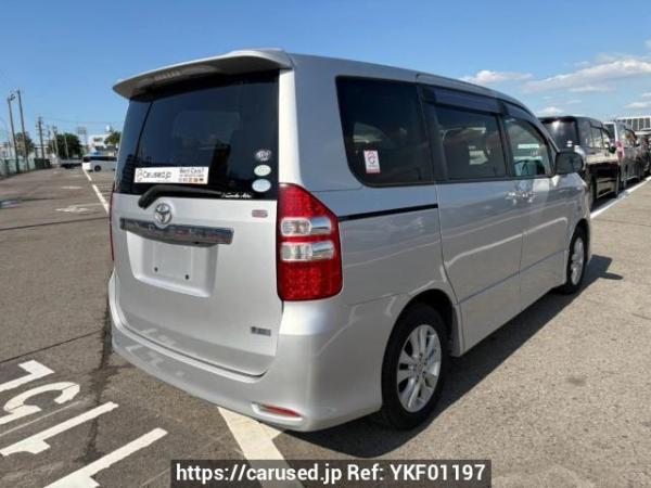 Used 2010 AT toyota noah ZRR70W Image[6]