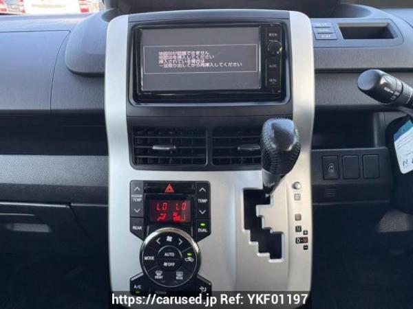 Used 2010 AT toyota noah ZRR70W Image[24]