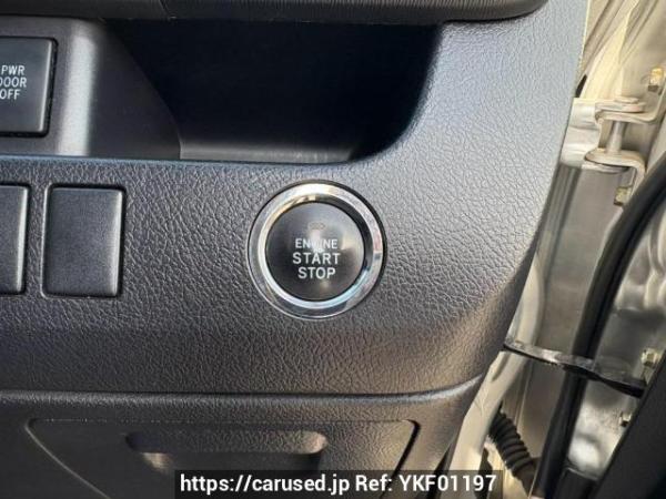 Used 2010 AT toyota noah ZRR70W Image[29]