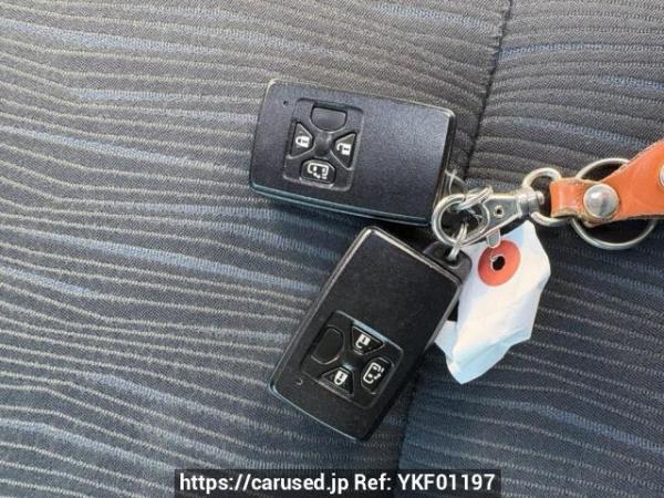 Used 2010 AT toyota noah ZRR70W Image[30]