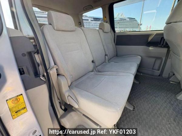 Used 2009 AT toyota noah ZRR70G Image[14]