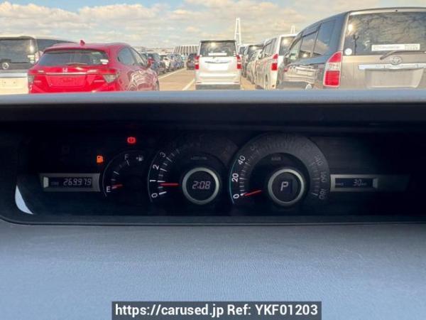 Used 2009 AT toyota noah ZRR70G Image[22]