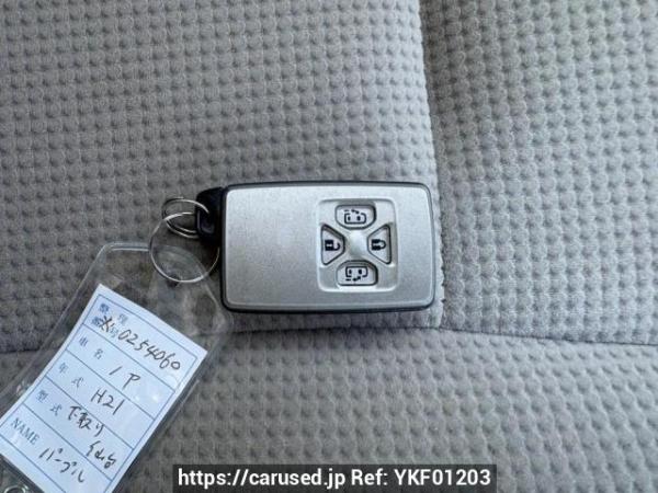 Used 2009 AT toyota noah ZRR70G Image[30]