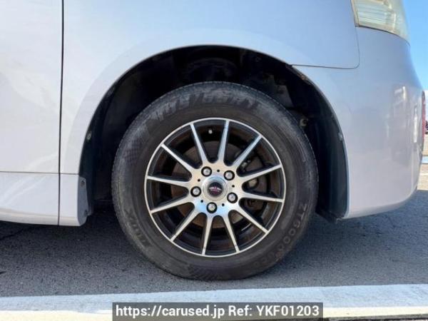 Used 2009 AT toyota noah ZRR70G Image[32]