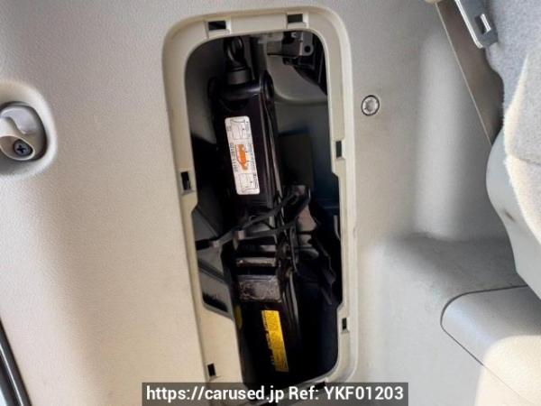 Used 2009 AT toyota noah ZRR70G Image[46]