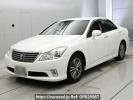 Toyota Crown GRS200