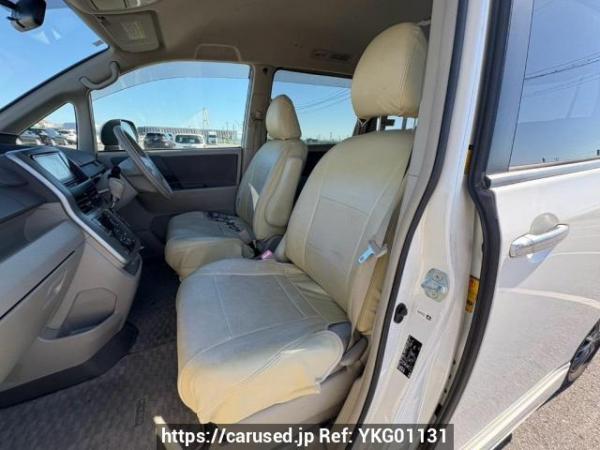 Used 2009 AT toyota noah ZRR70G Image[13]