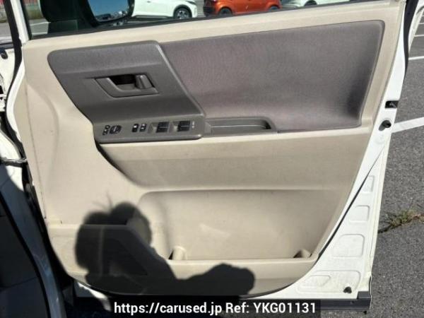 Used 2009 AT toyota noah ZRR70G Image[17]