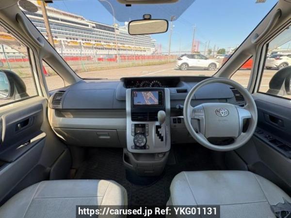 Used 2009 AT toyota noah ZRR70G Image[19]