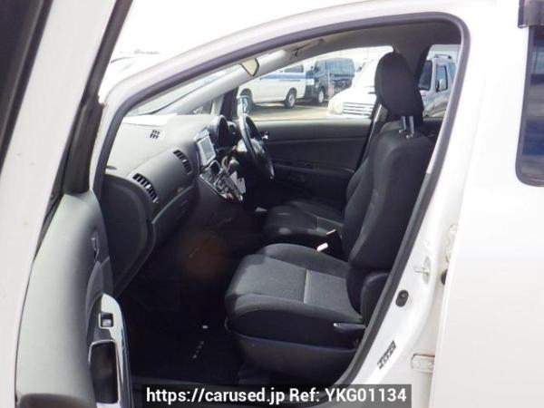 Used 2003 AT toyota wish ZNE14G Image[12]