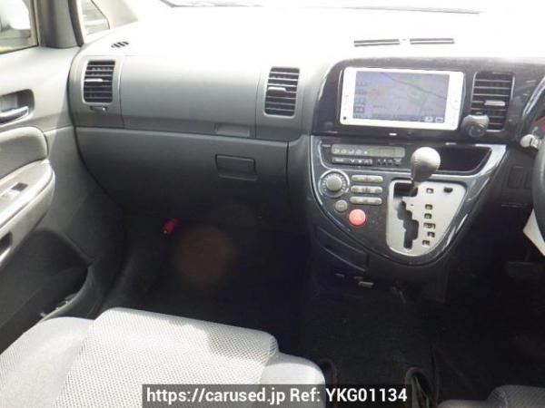 Used 2003 AT toyota wish ZNE14G Image[17]
