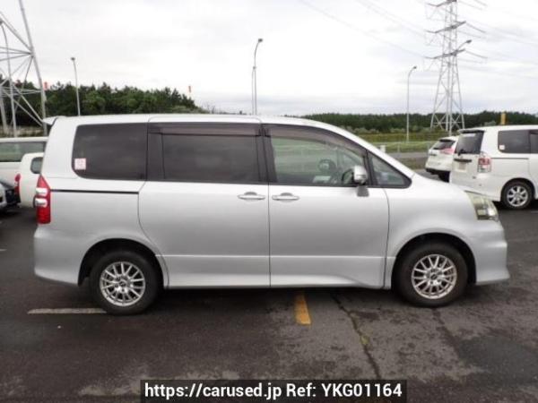 Used 2010 AT toyota noah ZRR75W Image[7]