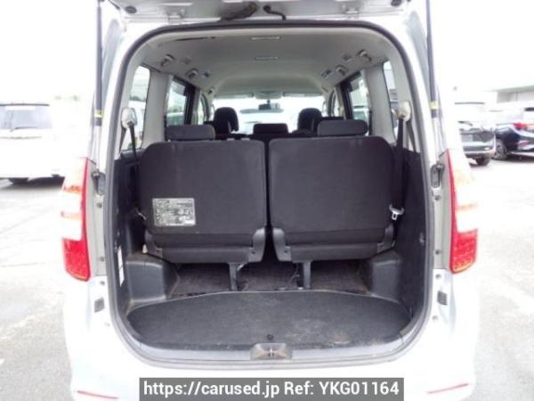 Used 2010 AT toyota noah ZRR75W Image[8]