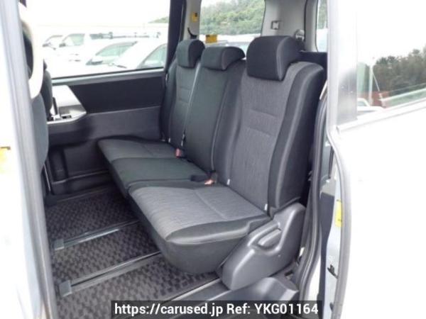 Used 2010 AT toyota noah ZRR75W Image[15]