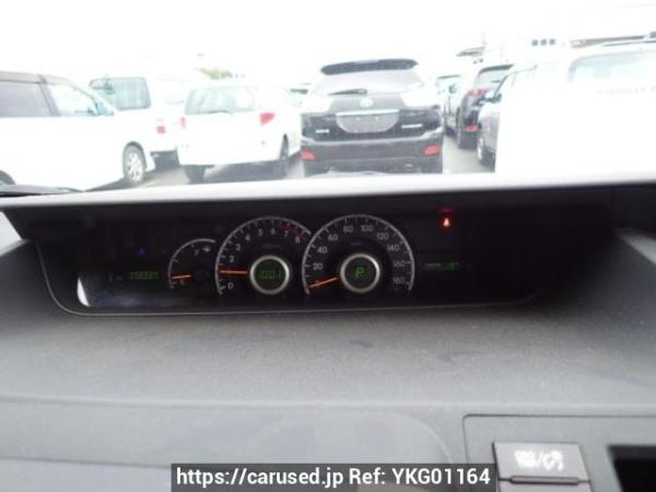 Used 2010 AT toyota noah ZRR75W Image[23]