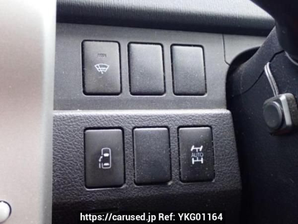 Used 2010 AT toyota noah ZRR75W Image[27]